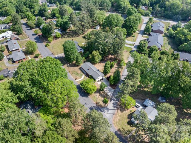 26 Eastside Drive, Lexington, NC 27292