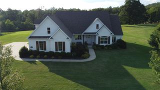 1189 Trail Bluff Drive, Fayetteville, AR 72703