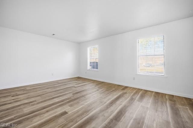 393 Jury LN, Newport News, VA 23608