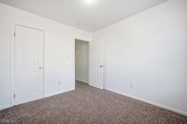 393 Jury LN, Newport News, VA 23608