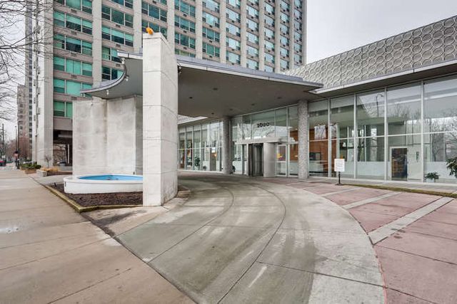3600 N Lake Shore Drive 710, Chicago, IL 60613