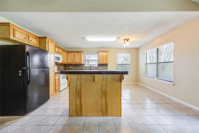 9550 Thousand Oaks Loop, Montgomery, TX 77316