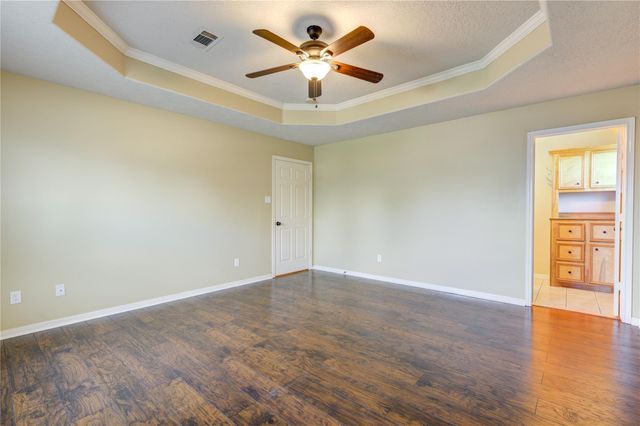 9550 Thousand Oaks Loop, Montgomery, TX 77316