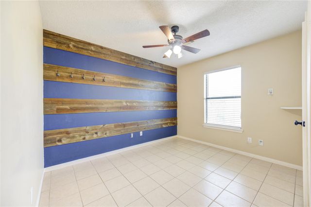 9550 Thousand Oaks Loop, Montgomery, TX 77316