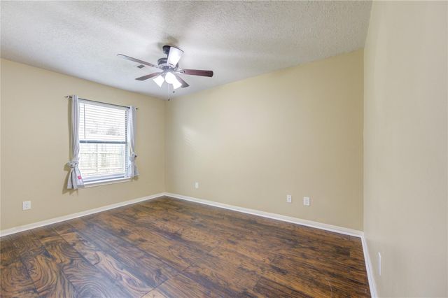 9550 Thousand Oaks Loop, Montgomery, TX 77316