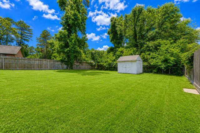 9550 Thousand Oaks Loop, Montgomery, TX 77316