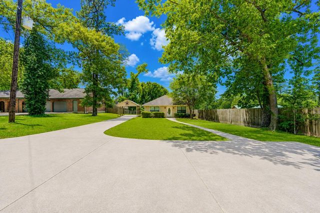 9550 Thousand Oaks Loop, Montgomery, TX 77316