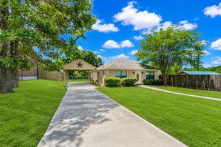 9550 Thousand Oaks Loop, Montgomery, TX 77316