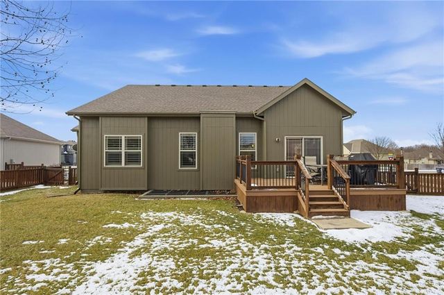 17707 S MILLRIDGE Street, Olathe, KS 66061