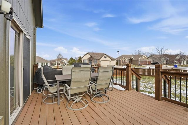 17707 S MILLRIDGE Street, Olathe, KS 66061