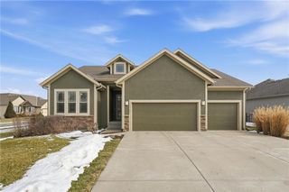 17707 S MILLRIDGE Street, Olathe, KS 66061