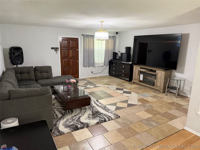 407 F NW, Ardmore, OK 73401