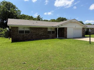 407 F NW, Ardmore, OK 73401