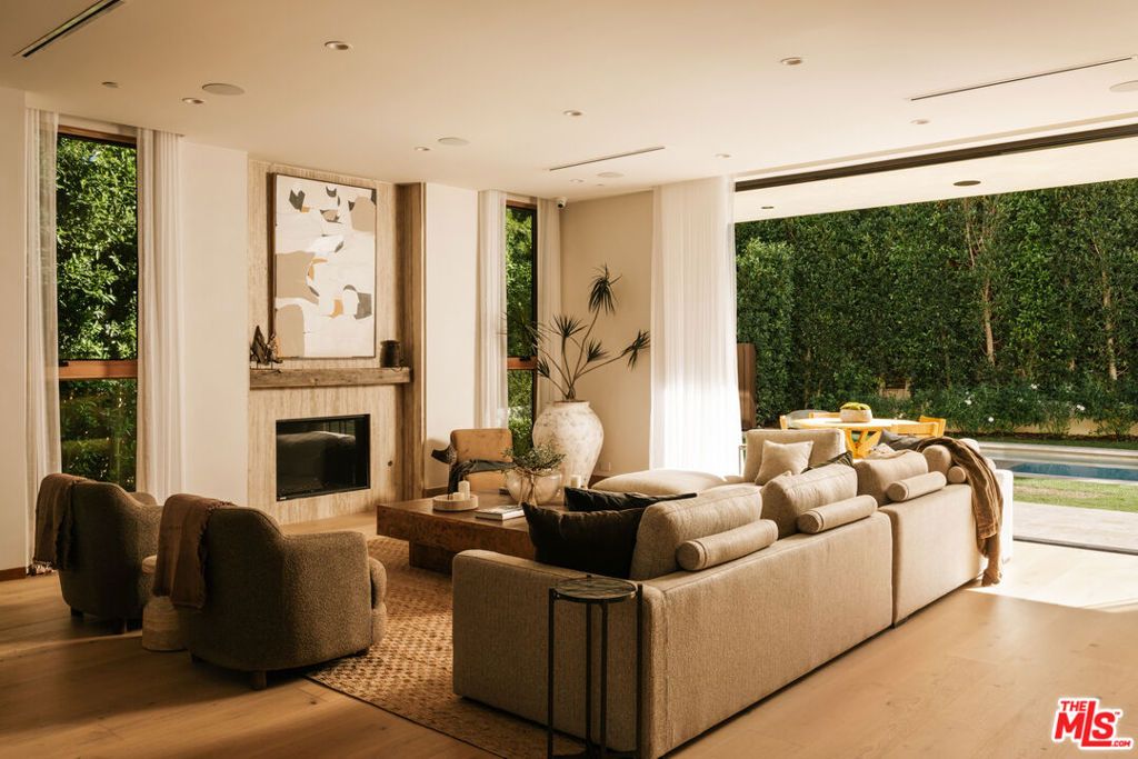 12114 Inavale Place, Los Angeles, CA 90049 — photo 3