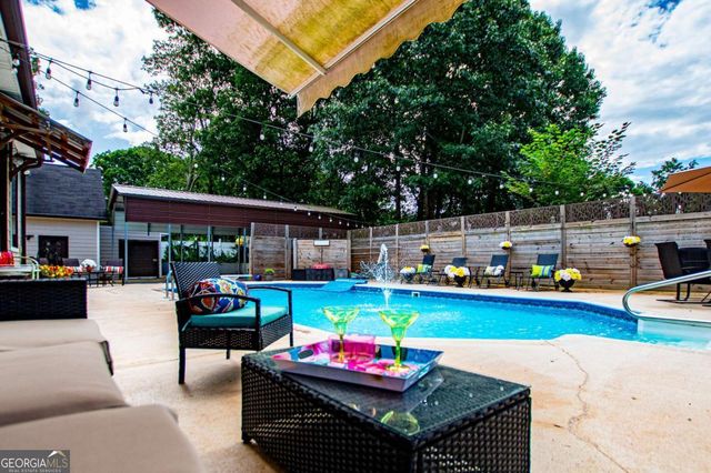 72 Oak Walk, Villa Rica, GA 30180