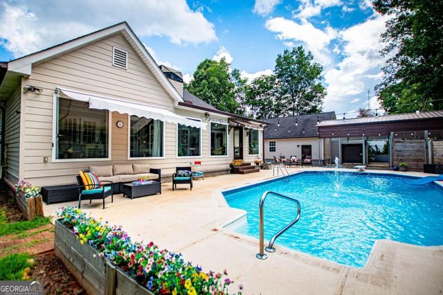72 Oak Walk, Villa Rica, GA 30180