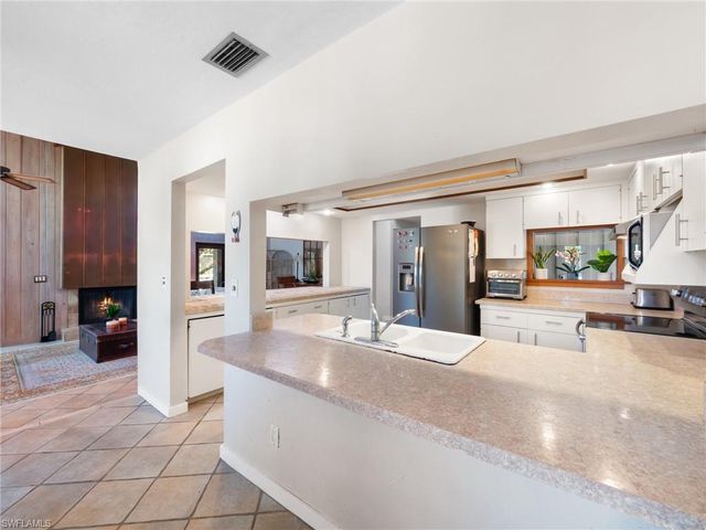 12330 McGregor Woods CIR, Fort Myers, FL 33908