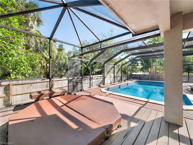 12330 McGregor Woods CIR, Fort Myers, FL 33908
