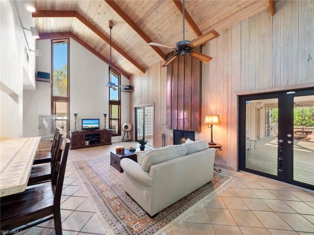 12330 McGregor Woods CIR, Fort Myers, FL 33908