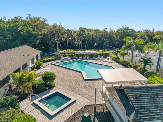 12330 McGregor Woods CIR, Fort Myers, FL 33908