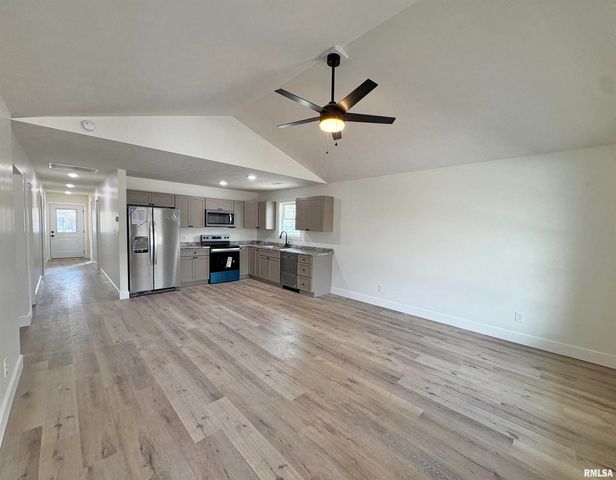 209 MADISON Street, Cambria, IL 62915