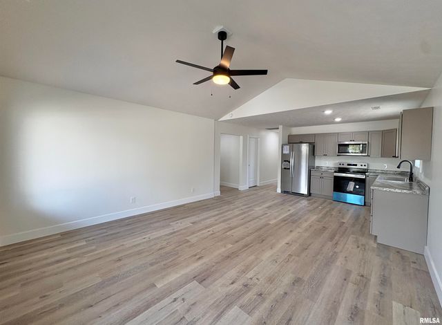 209 MADISON Street, Cambria, IL 62915