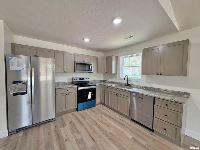 209 MADISON Street, Cambria, IL 62915