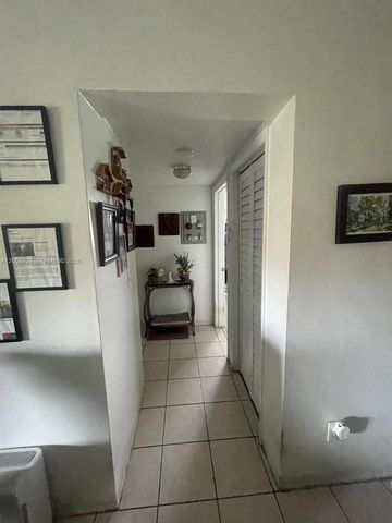 680 Miller Dr W401, Miami Springs, FL 33166