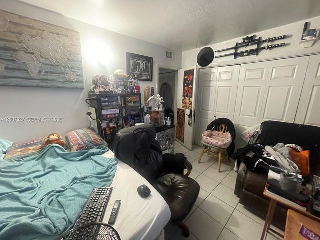 680 Miller Dr W401, Miami Springs, FL 33166