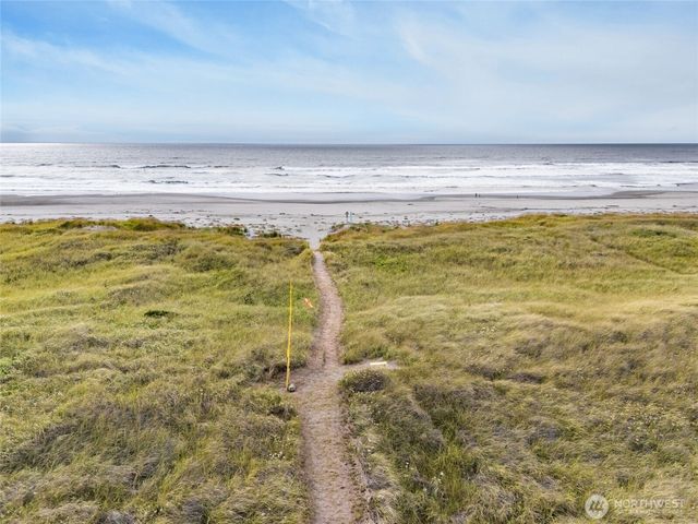 31101 G Street, Ocean Park, WA 98640