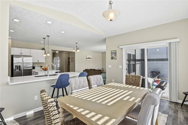 37269 White Feather Avenue, North Ridgeville, OH 44039