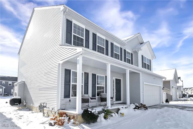 37269 White Feather Avenue, North Ridgeville, OH 44039