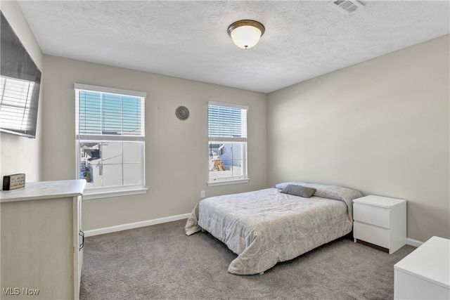 37269 White Feather Avenue, North Ridgeville, OH 44039