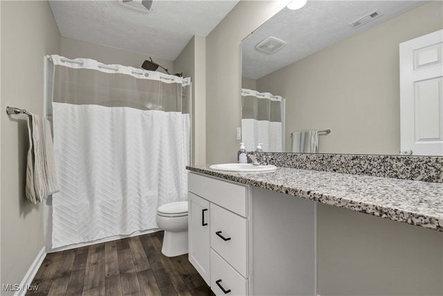 37269 White Feather Avenue, North Ridgeville, OH 44039