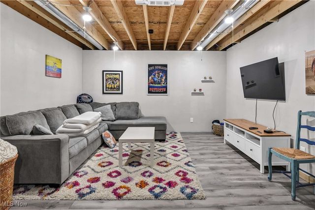 37269 White Feather Avenue, North Ridgeville, OH 44039