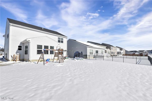 37269 White Feather Avenue, North Ridgeville, OH 44039