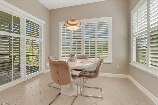 9208 Quartz LN 102, Naples, FL 34120