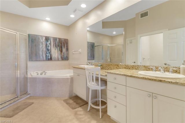 9208 Quartz LN 102, Naples, FL 34120