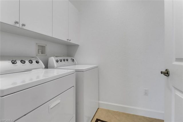 9208 Quartz LN 102, Naples, FL 34120