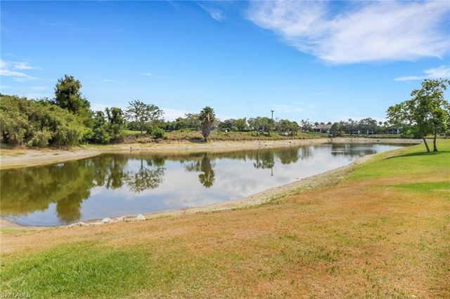 9208 Quartz LN 102, Naples, FL 34120