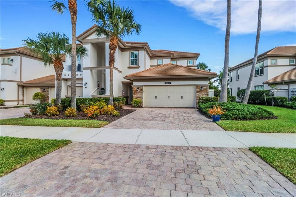 9208 Quartz LN 102, Naples, FL 34120