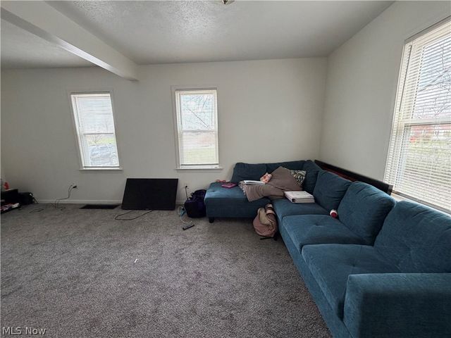 7222 Wright Avenue, Oakwood, OH 44146