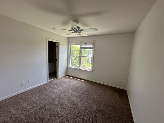 2678 Douglas Ln, Thompsons Station, TN 37179