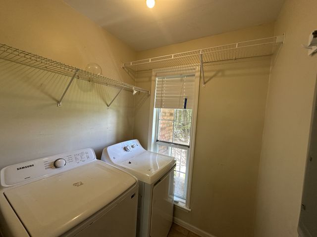 2678 Douglas Ln, Thompsons Station, TN 37179
