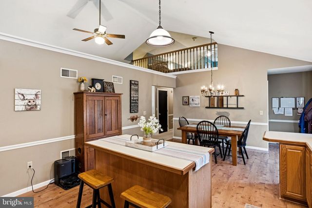 112 BEECH AVE, Fredericksburg, PA 17026