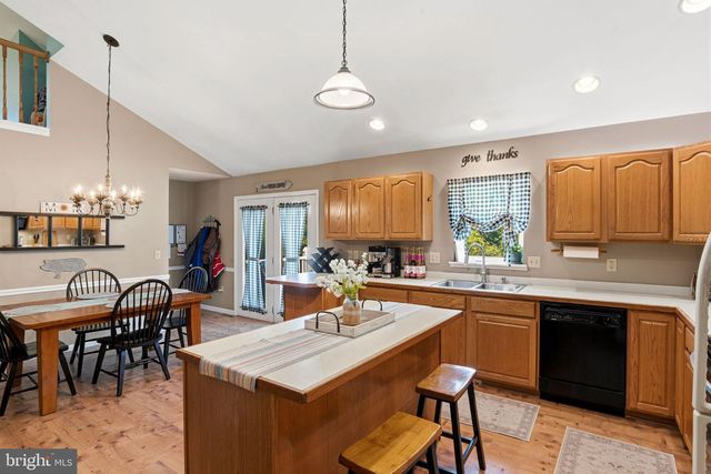 112 BEECH AVE, Fredericksburg, PA 17026