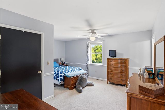 112 BEECH AVE, Fredericksburg, PA 17026