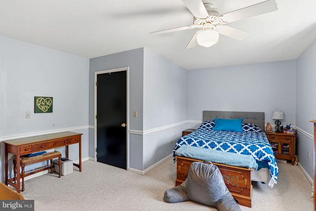 112 BEECH AVE, Fredericksburg, PA 17026