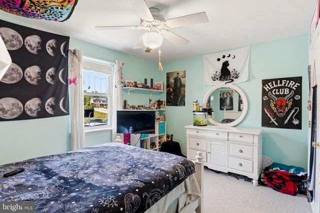 112 BEECH AVE, Fredericksburg, PA 17026