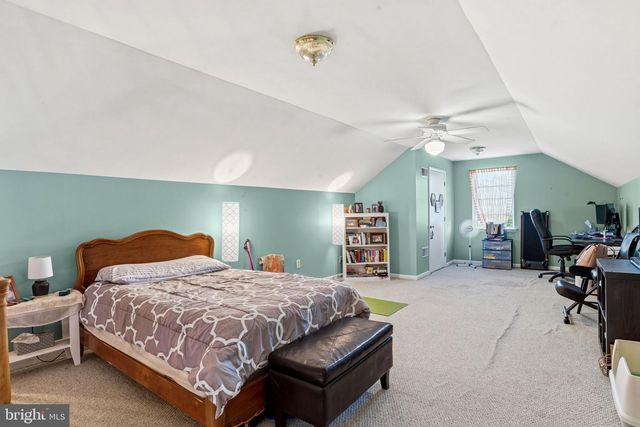 112 BEECH AVE, Fredericksburg, PA 17026